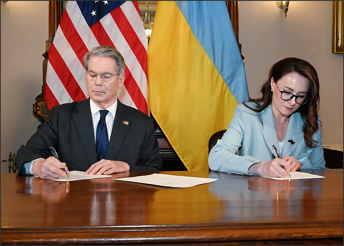 USA und Ukraine einigen sich auf Rohstoffabkommen